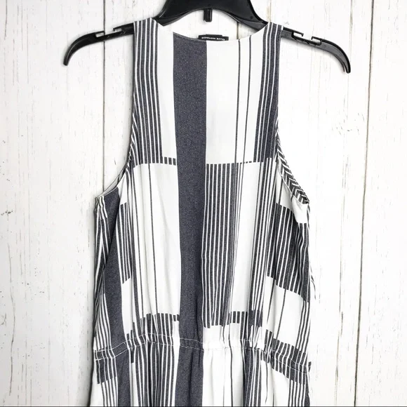 Club Monaco Eyeliner Striped Alesandra Max… - Picture 11 of 13